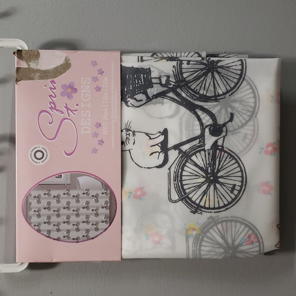 Spring St. Designs NWT Bunny On Bike Multicolor Shower Curtain/Liner